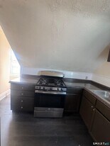 133 Wordin Ave in Bridgeport, CT - Building Photo