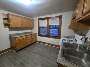 1251 Walnut St in Oshkosh, WI - Building Photo - Building Photo