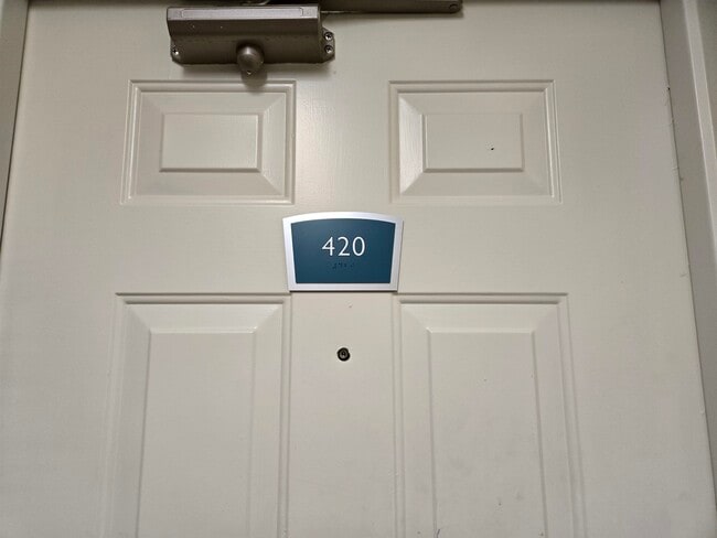 4 Midhurst Rd in Nashua, NH - Building Photo - Building Photo