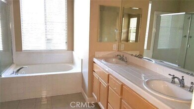 12421 N La Coste Dr in Tustin, CA - Building Photo - Building Photo