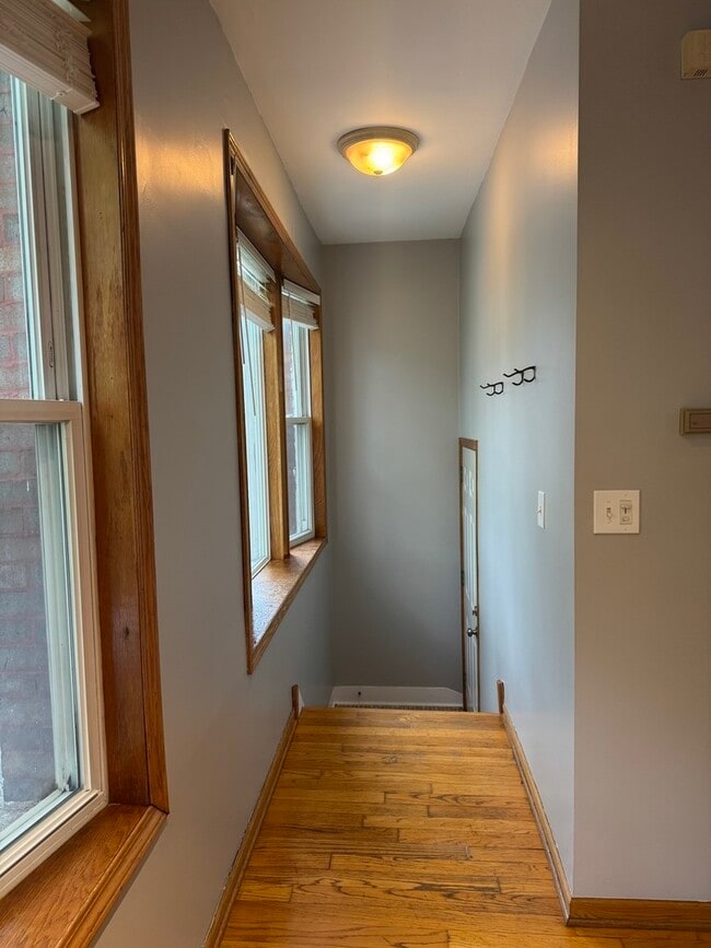 1419 W Sunnyside Ave in Chicago, IL - Building Photo - Building Photo
