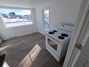 9-9 Courtenay Ave in Saint John, NB - Building Photo - Building Photo