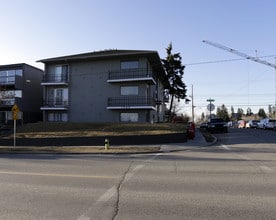 Bankview 1737 Apartments in Calgary, AB - Building Photo - Building Photo