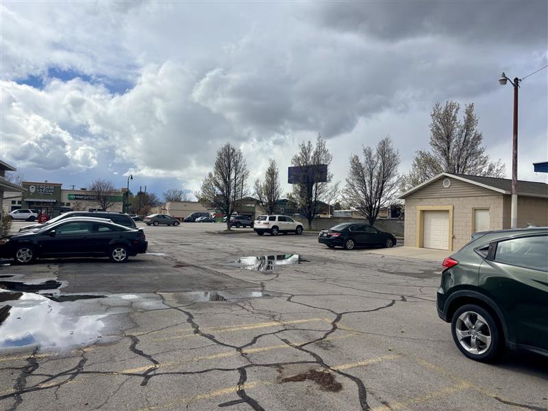 1675 S State St in Orem, UT - Building Photo