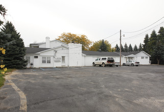 South Lyon Apartments in South Lyon, MI - Building Photo - Building Photo