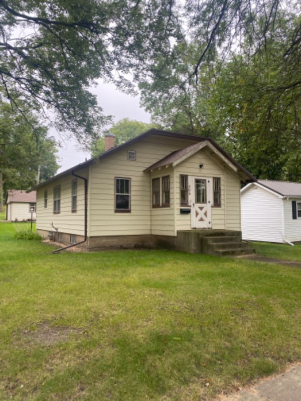 property at 305-305 5th Ave