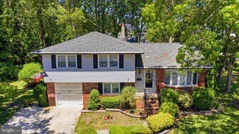 205 Euclid Ave in Somers Point, NJ - Building Photo