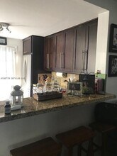 10794 N Kendall Dr in Miami, FL - Building Photo - Building Photo