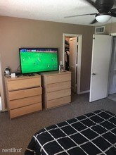 402 Lakeside Dr in Margate, FL - Building Photo - Building Photo