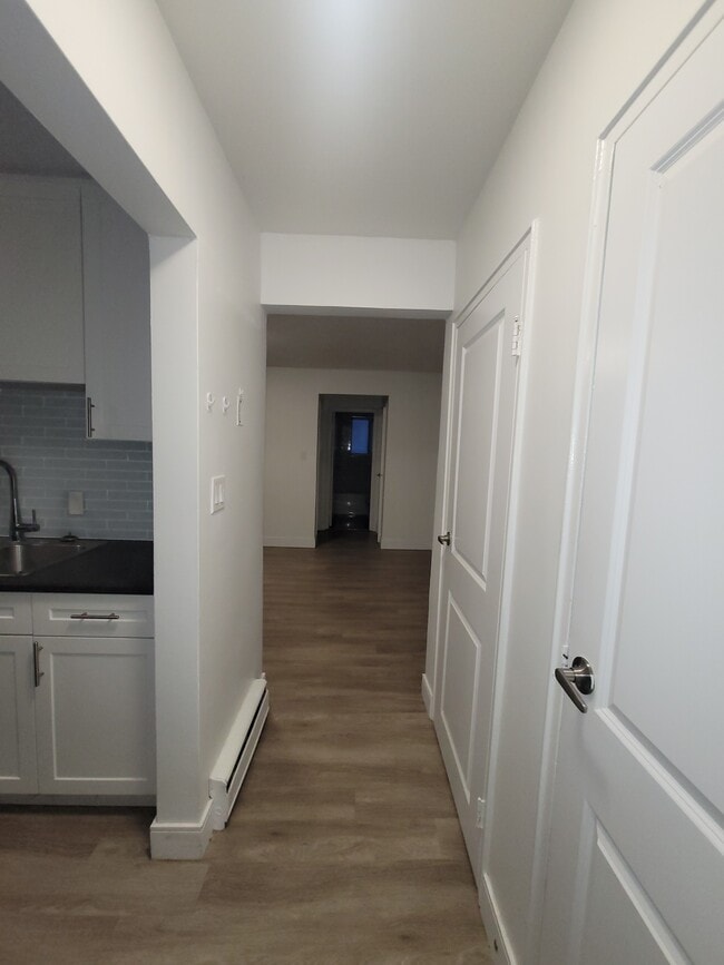 70 Albert St in Cambridge, ON - Building Photo - Building Photo