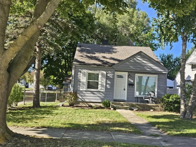 property at 2501 Barrett Ave
