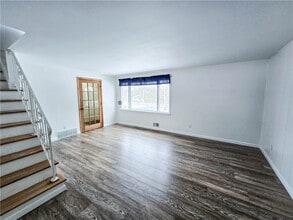 512 Bromley Rd in Churchville, NY - Building Photo - Building Photo