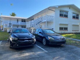 1730 Madison St in Hollywood, FL - Building Photo
