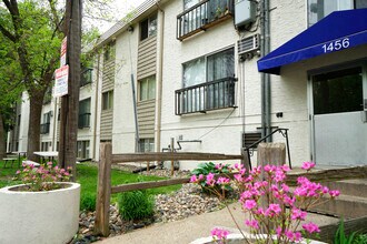 Grand Magnolia in St. Paul, MN - Foto de edificio - Building Photo