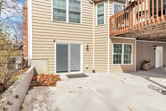 1620 N Peters Ln in Stratford, CT - Building Photo - Building Photo