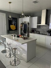 6320 NW 104th Path in Medley, FL - Building Photo - Building Photo