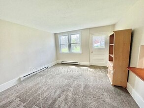6968 Lake Ave in Elyria, OH - Building Photo - Building Photo
