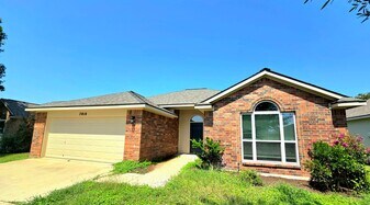 7810 Hawthorn in Temple, TX - Building Photo