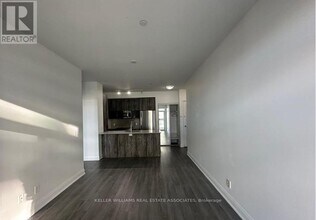 56-4056 Annie Craig Dr in Toronto, ON - Building Photo - Building Photo
