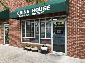 The Townes of Shirlington in Arlington, VA - Foto de edificio - Building Photo