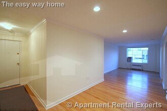 60 Brattle St, Unit #602 in Cambridge, MA - Foto de edificio - Building Photo