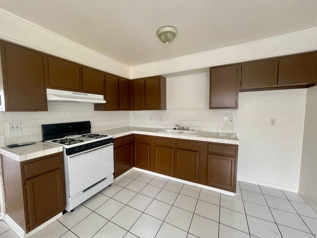 property at 545 E 11th St