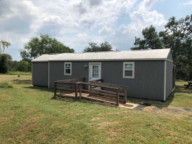 1001 Robertson in Smiley, TX - Building Photo - Building Photo