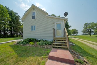 2310 County Rd E in Baldwin, WI - Building Photo - Building Photo