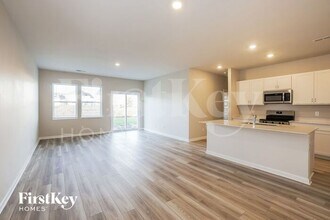 877 Moray Ln in Clarksville, TN - Building Photo - Building Photo