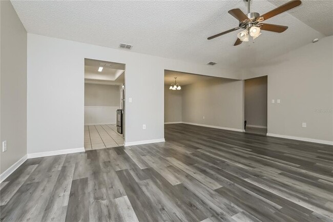 4135 Old Colony Rd in Mulberry, FL - Building Photo - Building Photo