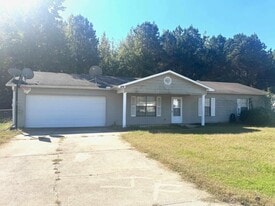 106 Maplewood Dr in Haskell, AR - Building Photo