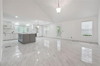 3149 Lakeview Pkwy in Villa Rica, GA - Foto de edificio - Building Photo