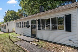 8301 Edna Ave in Ferguson, MO - Building Photo - Building Photo