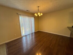 712 Radiant Dr in Jacksonville, NC - Building Photo - Building Photo