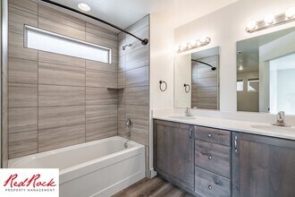 5887 S Charger Lp in Saint George, UT - Building Photo - Building Photo