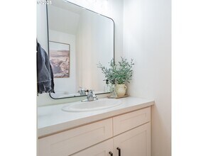 2013 NE North Fork Ave, Unit 2013 in La Center, WA - Building Photo - Building Photo