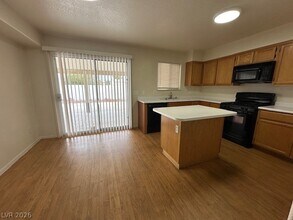 7500 Jockey Ave in Las Vegas, NV - Building Photo - Building Photo