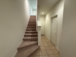 1055 Chamomile Walkway in San Jose, CA - Building Photo - Building Photo