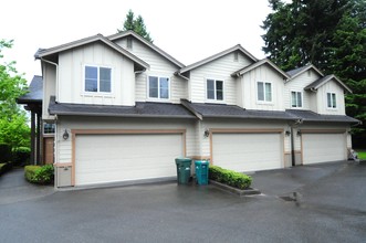 Fitzgerald Townhomes in Bothell, WA - Building Photo - Building Photo