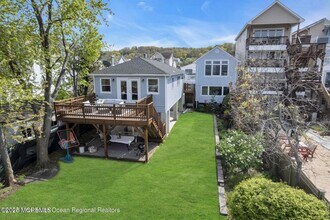 48 5th St in Highlands, NJ - Building Photo - Building Photo