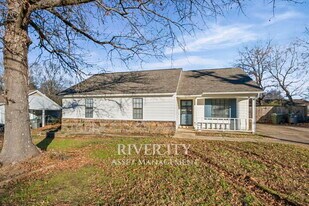 4638 Ross Rd in Memphis, TN - Building Photo