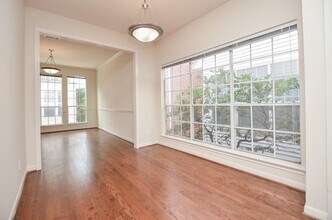 1909 Branard St in Houston, TX - Building Photo - Building Photo