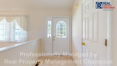 2039 Royal Pines Dr in New Bern, NC - Building Photo - Building Photo