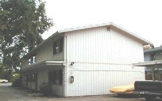 141 W Agua Caliente Rd in Sonoma, CA - Building Photo