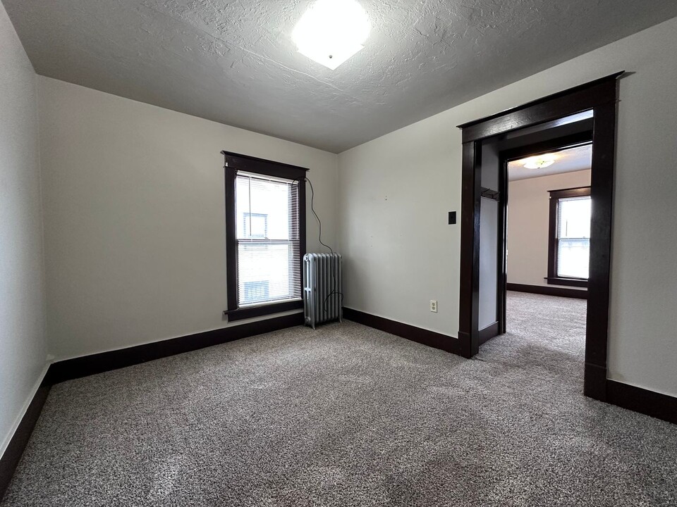 339 S Main St in Shawano, WI - Building Photo