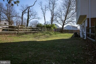 8000 Rivermont Ct in Springfield, VA - Building Photo - Building Photo