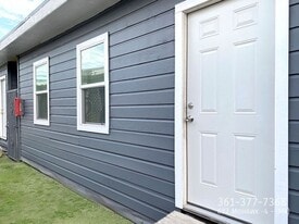 637 Mohawk St in Corpus Christi, TX - Building Photo