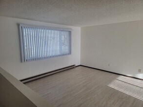 10512 E Augusta Ave in Spokane Valley, WA - Building Photo - Building Photo