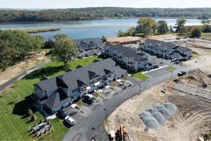 Park Place on the Peninsula, LLC in Halfmoon, NY - Building Photo