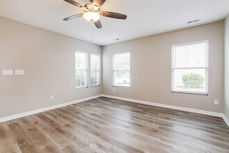 2613 Quarry Ridge Ln in Raleigh, NC - Building Photo - Building Photo